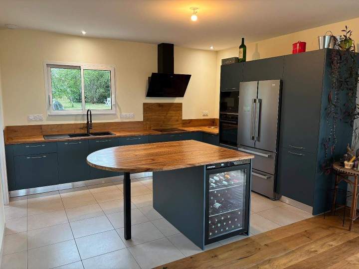 Cuisine avec ilot central moderne Saint-Astier